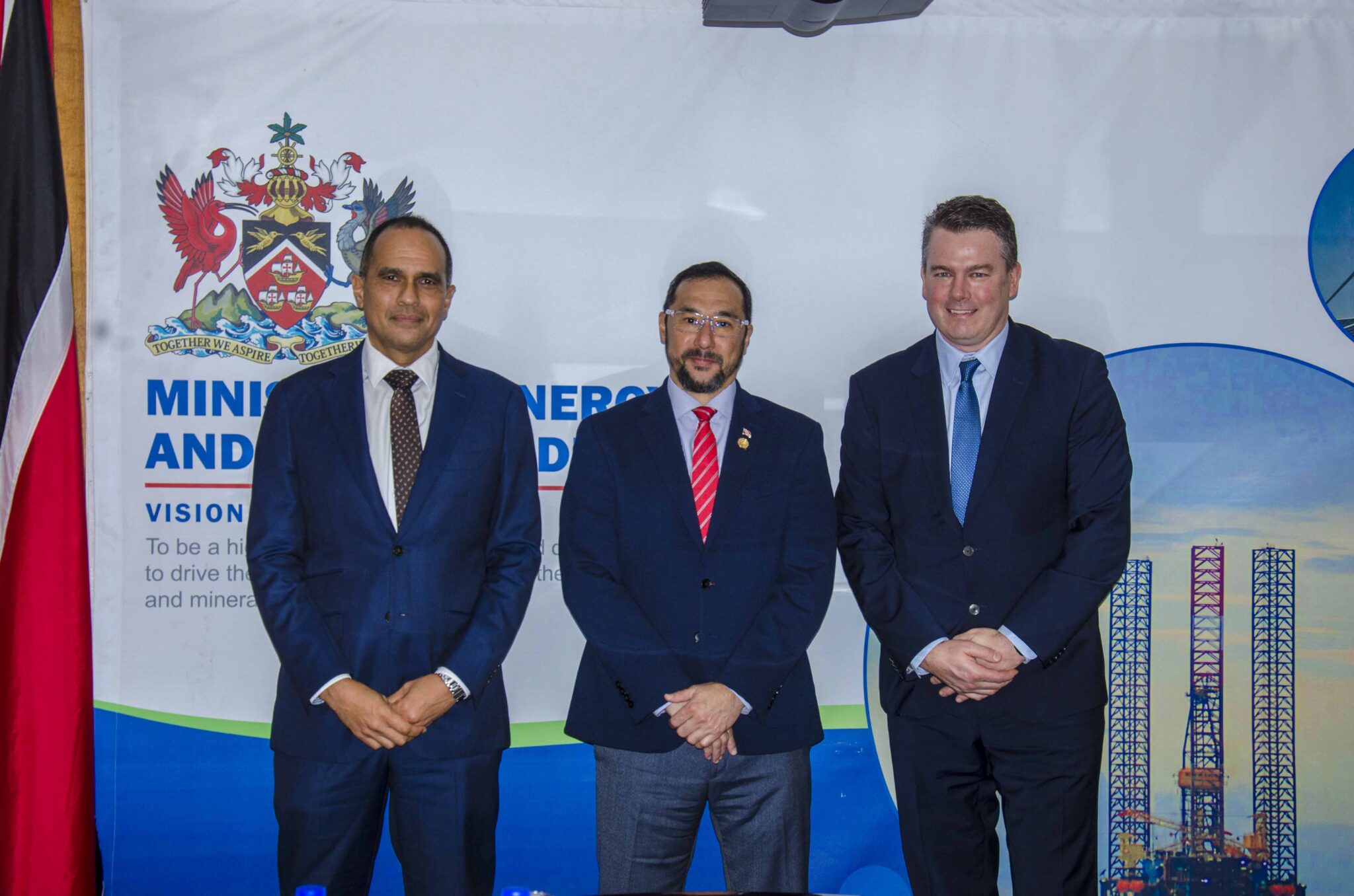 Ministry of Energy and Energy Industries | Minister Young Meets With ...