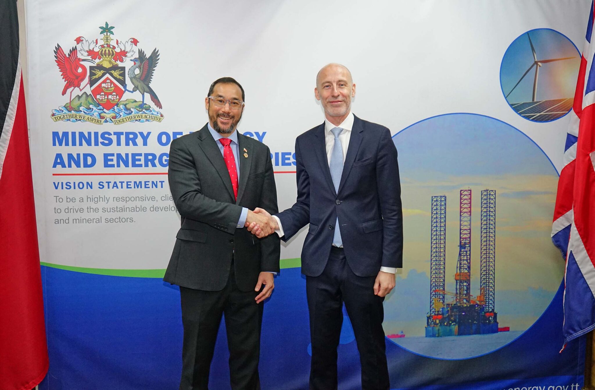 Ministry of Energy and Energy Industries | Minister Young Meets With ...